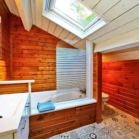 Coloniale De Prestige De Nature Et Océan à Côté Des Plages Avec Jacuzzi Privatif